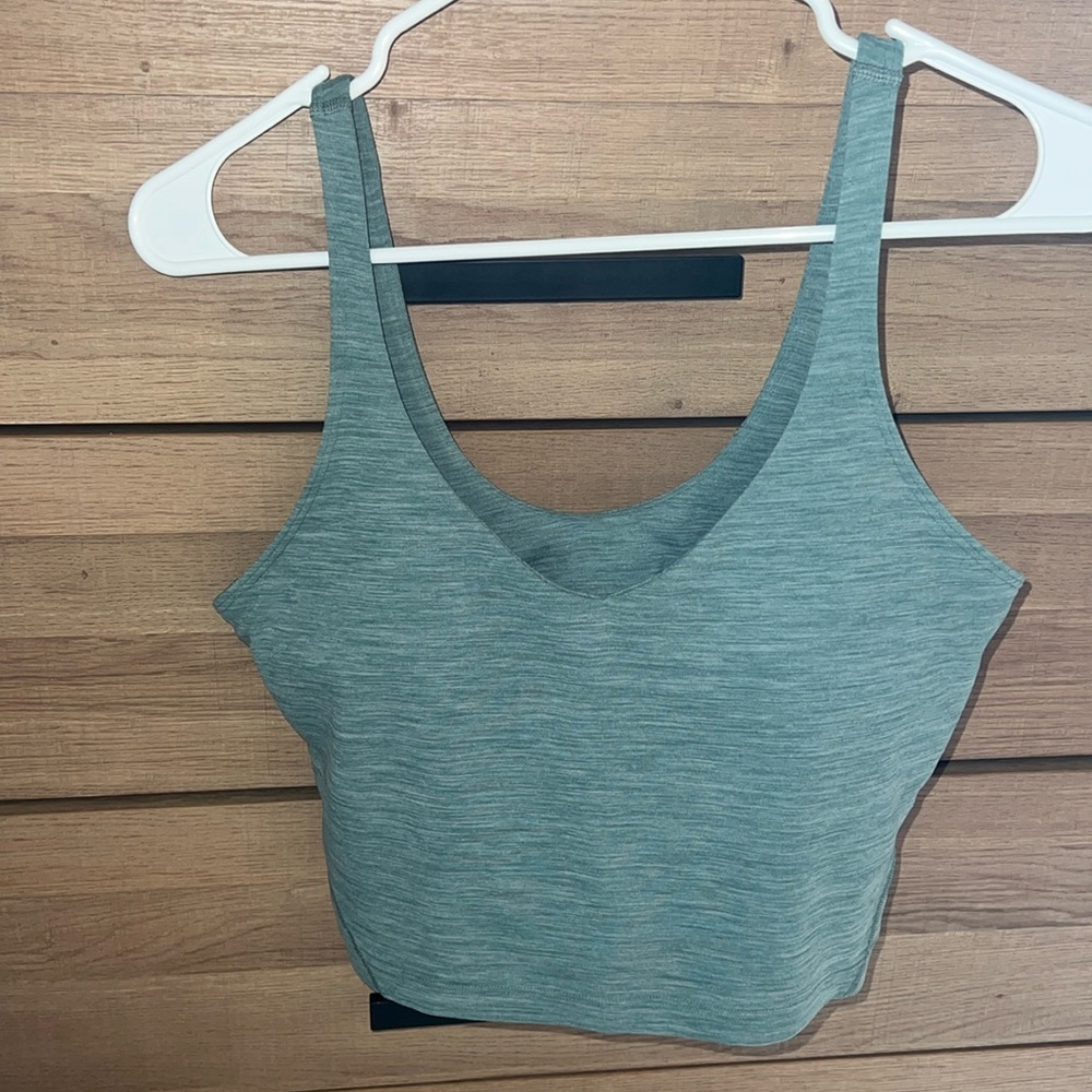 Lulu align tank top barely worn